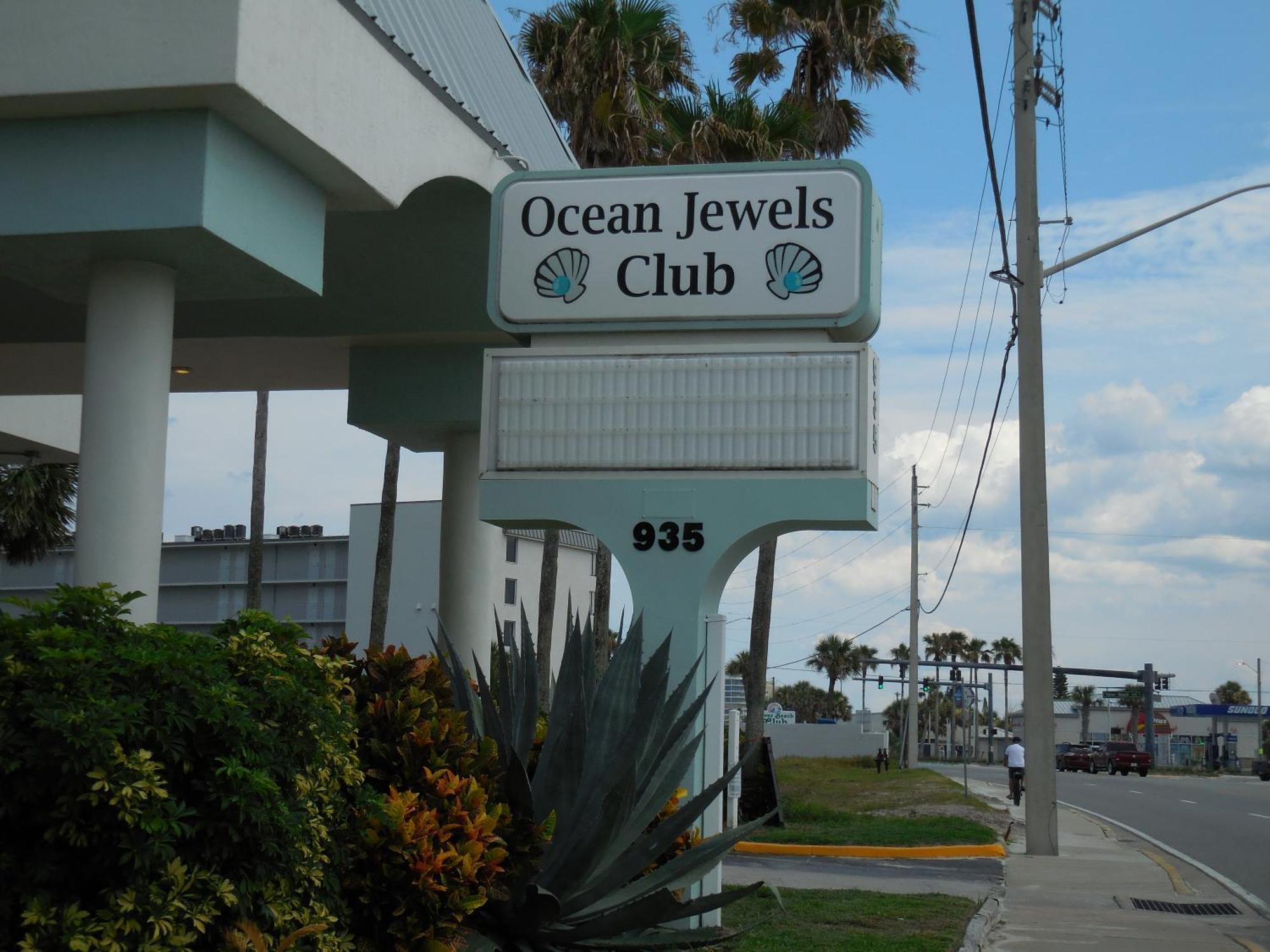 Beachside Bliss Ocean Views & Endless Fun Daytona Beach! Экстерьер фото